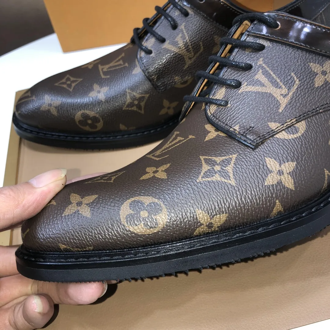 Men's shoes💰460💰【LOUIS VUITTON】(sheepskin lining) new cowhide LV formal shoes🎩🎩❗️🆘made one to one at the counter🎩original quality, imported cowhide upper➕full sheepskin lining➕original rubber outsole, {high quality visible}👣Size: 38-45 (45 custom-made)